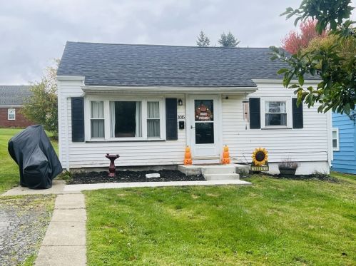 1015 Ryan Ave, New Castle, PA 16101-4340