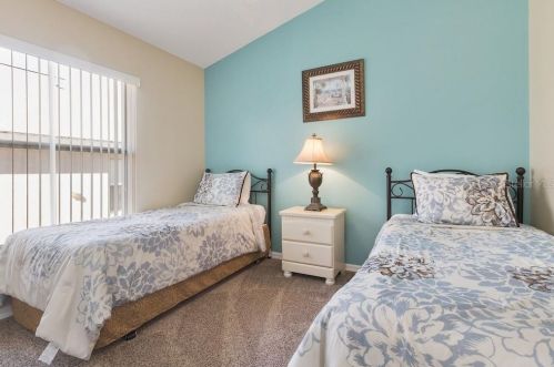 8090 Indian Creek Blvd, Kissimmee FL 34747-2783 exterior