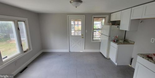 457 Logan Ave, Trenton, NJ 08629-1515