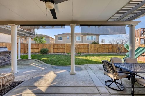 9980 Shiraz Pl, Elk Grove CA  exterior