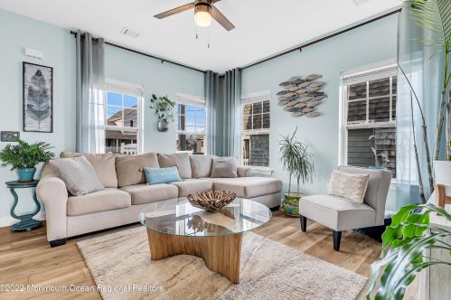 25 Miller St, Monmouth Hills NJ  07732-1751 exterior