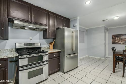 4916 Amelia Ave, Phoenix AZ  85031-2711 exterior