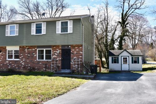 1 Courtney Ln, Downingtown PA  19372-1071 exterior