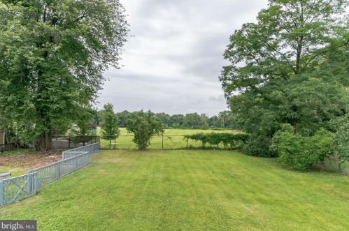 2746 Old Welsh Rd, Willow Grove PA  19090-3934 exterior
