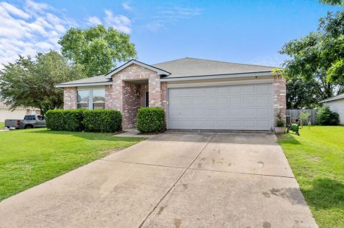 7601 Mosspoint Ct, Denton, TX 76210-7107