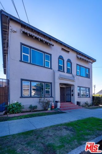 702 Burnett St, Long Beach, CA 90806-3226