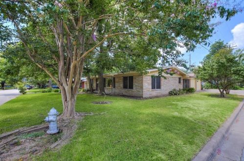 2019 Brentwood St, Austin, TX 78757-2805