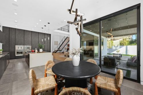 18852 Canyon Crest Dr, Orange CA 92861-2806 exterior