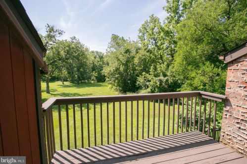 105 Redwood Dr, Collegeville PA  19426-3956 exterior