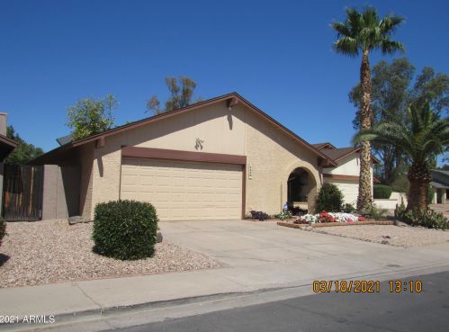 2420 Kiowa Ave, Mesa AZ  85202-6380 exterior