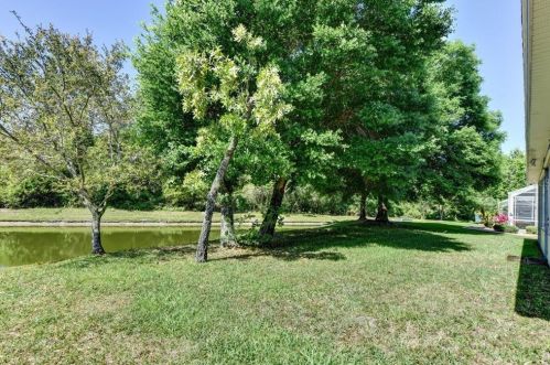 802 Whispering Wind Ct, Daytona Beach FL  32128-7515 exterior