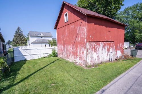 200 Howard St, Clinton County OH  45169-1157 exterior