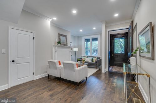 4425 Larchwood Ave, Philadelphia PA  19104-3915 exterior