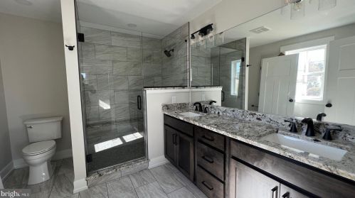 205 Mountainview Rd, Mount Holly Springs, PA 17065-1503