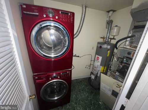 1404 11th St, Washington DC  20001-3300 exterior