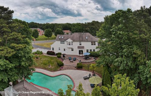 2 Sarah Ct, Jackson Twp NJ  08527-4760 exterior