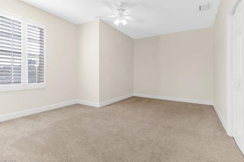 16200 Parque Ln, Naples FL  34110-2826 exterior
