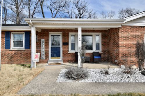 226 Claxon Dr, Florence, KY 41042-1530