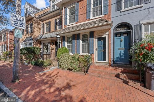 905 Lovering Ave, Wilmington, DE 19806-3224