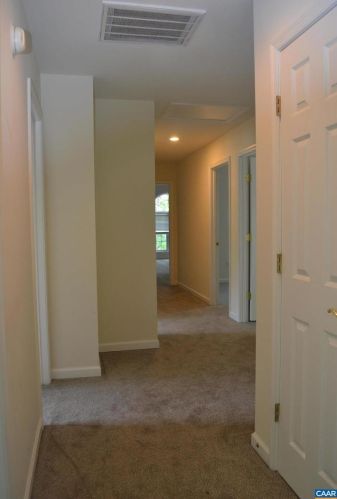 34 Marwood Dr, Bybee VA  22963-2814 exterior