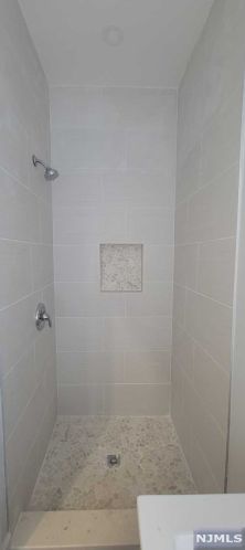 131 Palisade Ave, Cliffside Park NJ  07010-1067 exterior