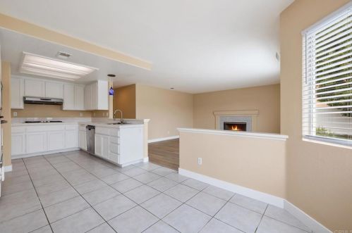 5166 Via Malaguena, Oceanside CA  92057-2636 exterior