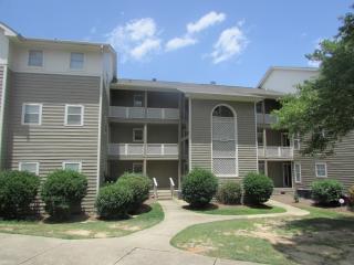 1006 Brookhollow Dr, Fayetteville, NC 28314-1101