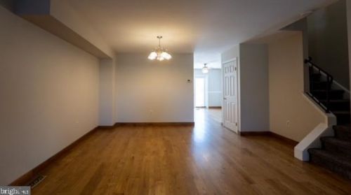 1503 Village Green Dr, Gilbertsville, PA 19525-9562
