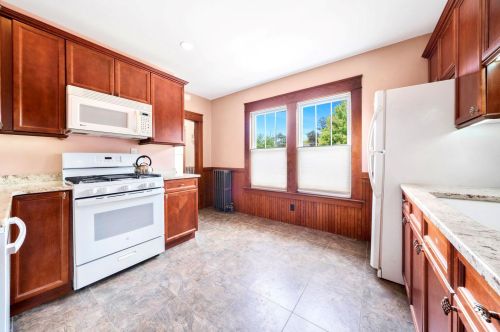 69 Allds St, Nashua NH 03060-4660 exterior