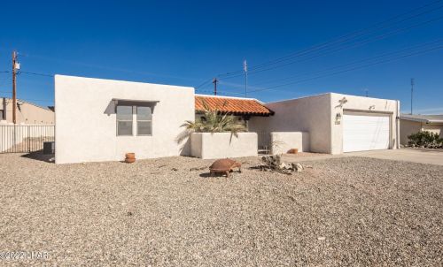 122 Sunflower Dr, Lake Havasu City, AZ 86403-6658