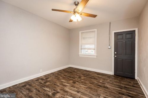631 Connell St, Wilmington, DE 19805-4353