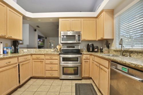 1804 Elleby Ct, Modesto CA  95355-8658 exterior