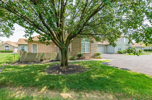 5778 Willow Lake Dr, Darbydale, OH 43123-8840