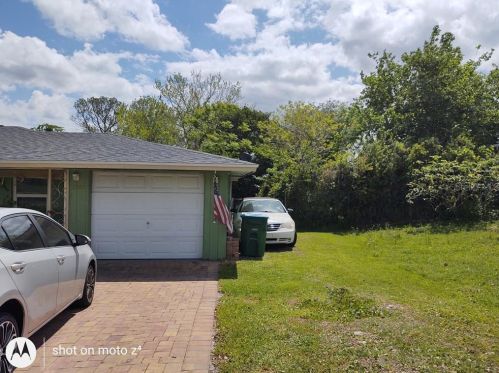 1505 Providence Blvd, Deltona, FL 32725-4919