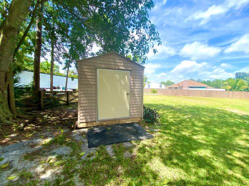 15817 Key Lime Blvd, Town Of Loxahatchee Groves FL  33470-3118 exterior