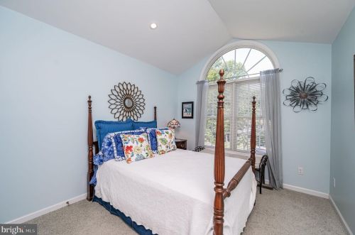 117 Riverside Dr, Bybee VA  22963-2020 exterior