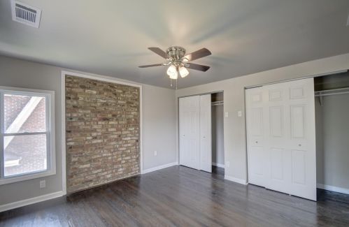 654 Johnson St, Gary IN  46402-2139 exterior