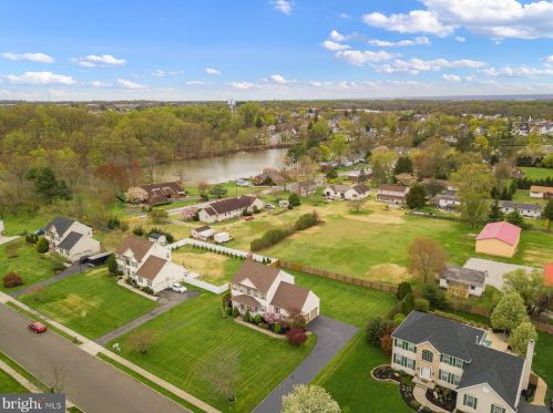 15 Lake Narraticon Dr, Swedesboro NJ  08085-3417 exterior