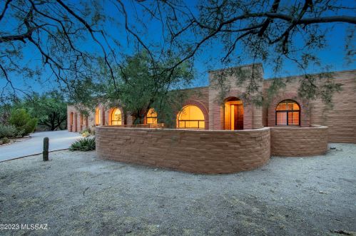 5417 Maguey Pl, Tucson, AZ 85750-9661