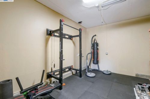 15928 Via Alamitos, San Lorenzo CA  94580-1435 exterior