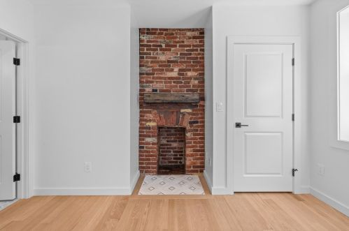 5903 Stanton Ave, Pittsburgh PA  15206-2117 exterior