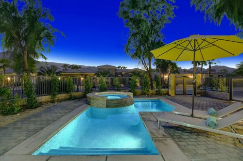 57710 Barristo Cir, La Quinta CA  92253-8255 exterior
