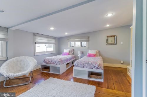 23 Dunminning Rd, Newtown Square PA  19073-1801 exterior