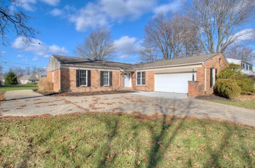 4173 Forsythia Dr, Cincinnati, OH 45245-1605