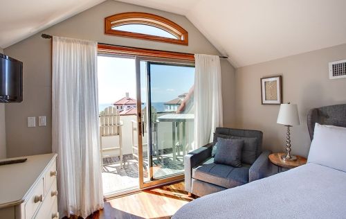 1820 Sunset Dr, Saint George Island FL  32328-3120 exterior