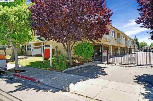 1570 165th Ave, San Leandro CA  94578-3116 exterior