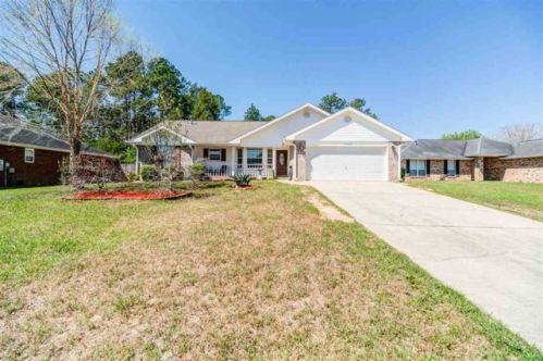 7393 Chimney Pines Dr, Pensacola, FL 32526-4432