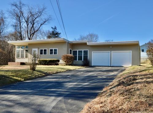 342 Fitchville Rd, Bozrah, CT 06334-1002