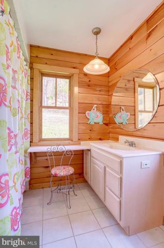 3714 Mountain Rd, Haymarket VA  20169-1739 exterior