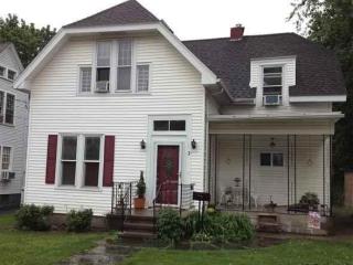 3 Locust Ave, Troy, NY 12180-5123